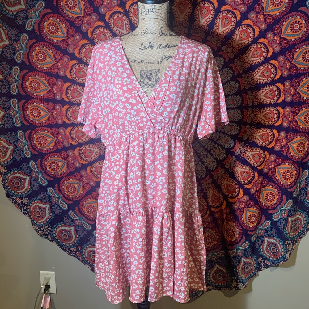 ⬇️SHEIN curve floral dress size 1x
